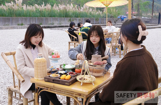 圍爐煮茶：茶是關(guān)鍵，這兩類茶不適合煮[圍爐茶桌，自制圍爐]