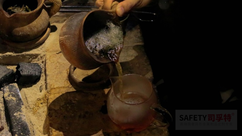 從“火塘烤茶”到“圍爐煮茶”，傳承中華茶文化 [精制鋼圍爐茶桌|炭火爐](圖4)