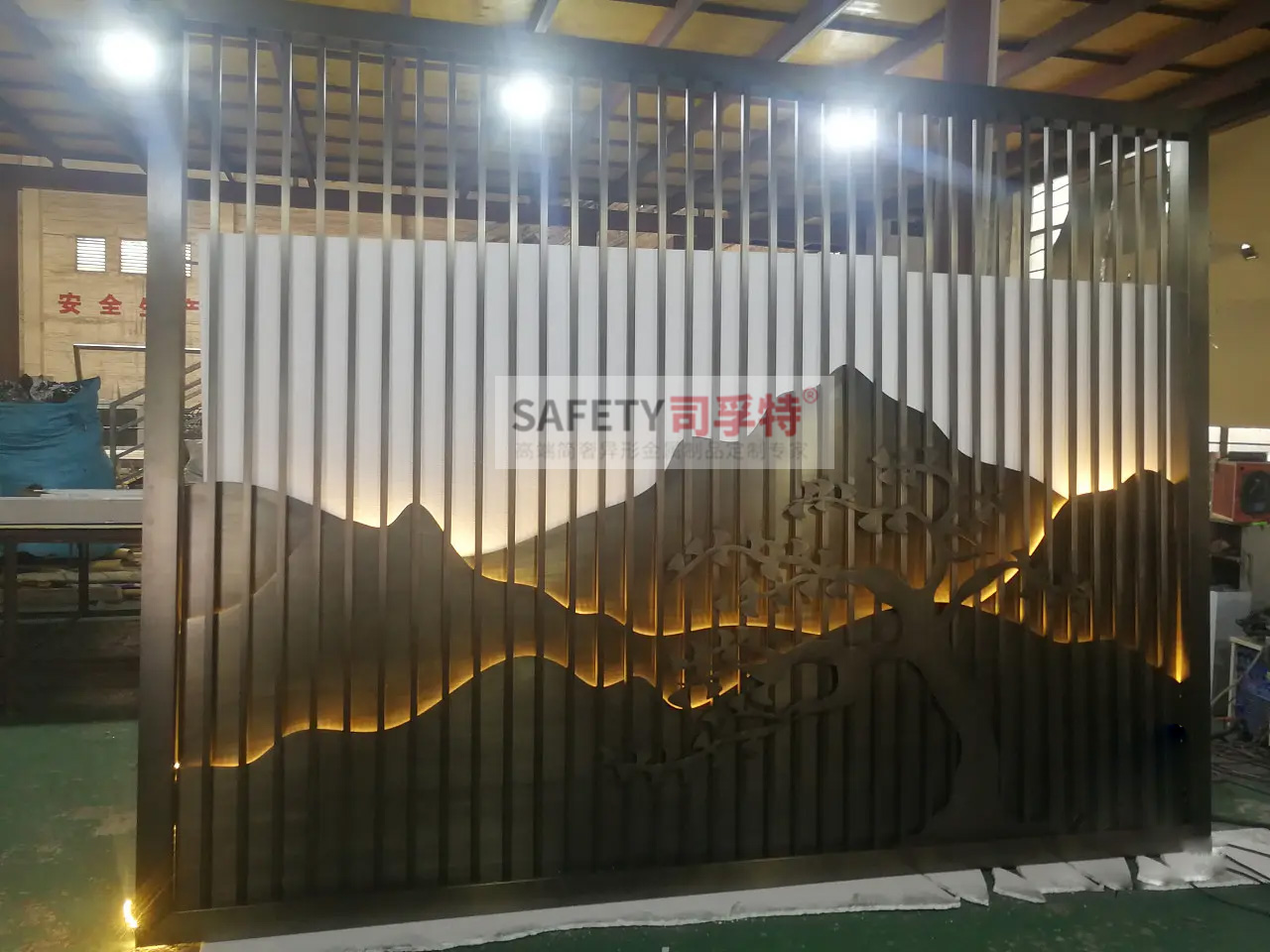 金屬山水屏風(fēng)隔斷：新中式古典風(fēng)，精致優(yōu)雅，輕奢舒適(圖3)