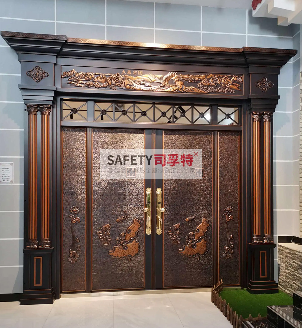 別墅大門用什么材質(zhì)好？[別墅銅門，鋁藝別墅大門](圖2)